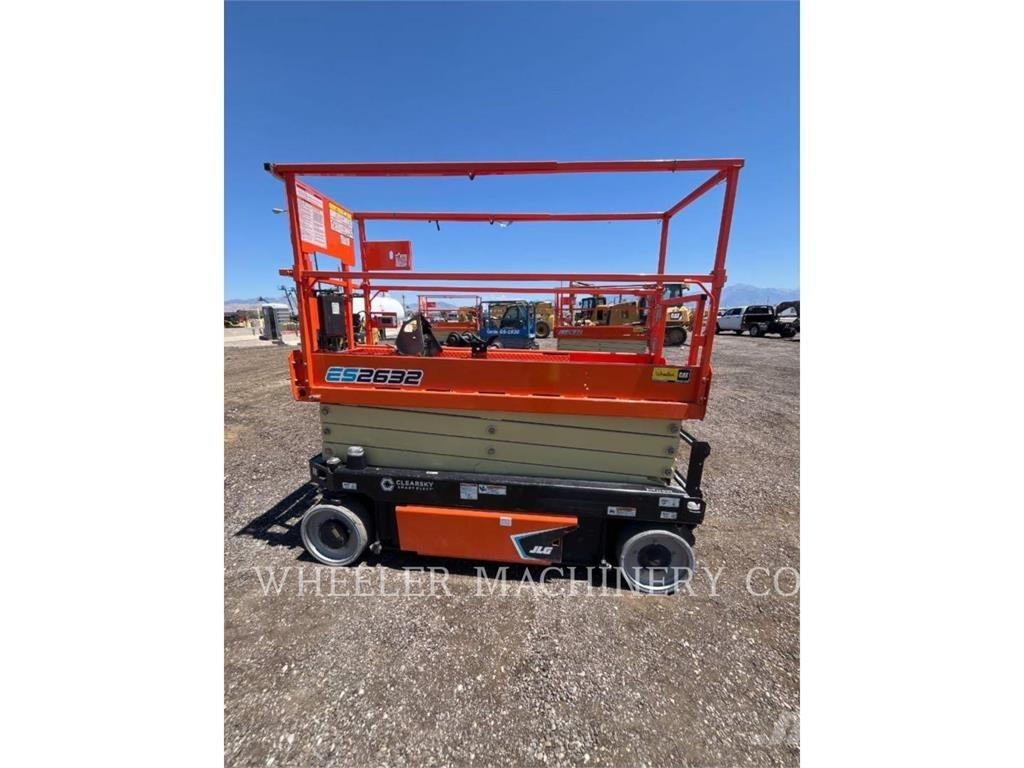 JLG ES2632 Makazaste platforme