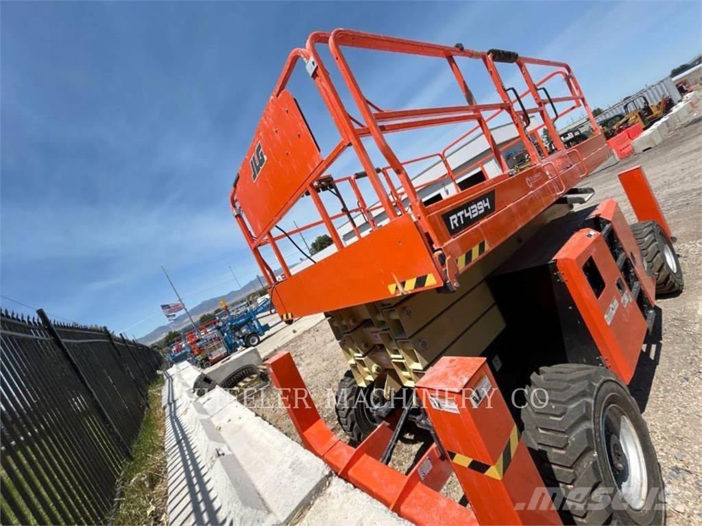 JLG RT4394 Makazaste platforme