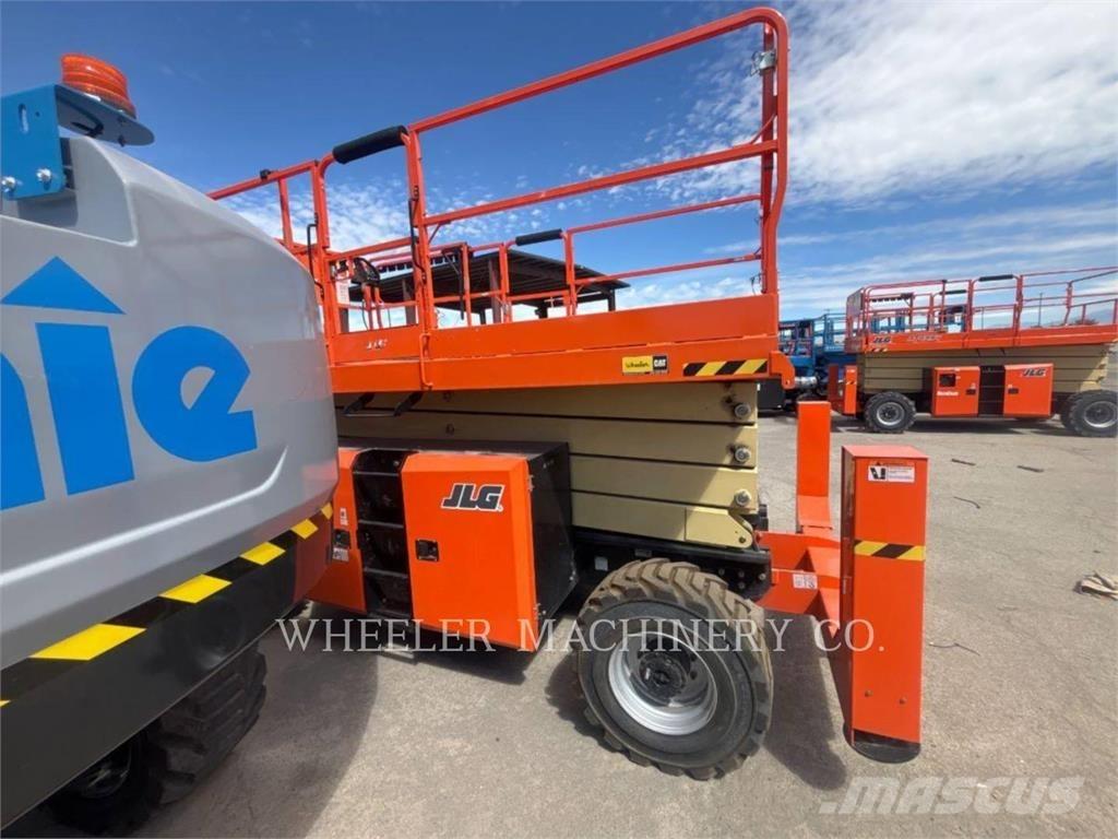 JLG RT4394 Makazaste platforme