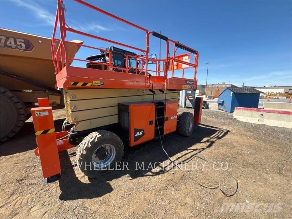JLG RT4394 Makazaste platforme