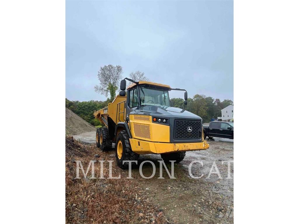 John Deere 260E Zglobni damperi