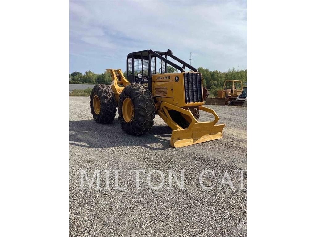 John Deere 640 Skideri