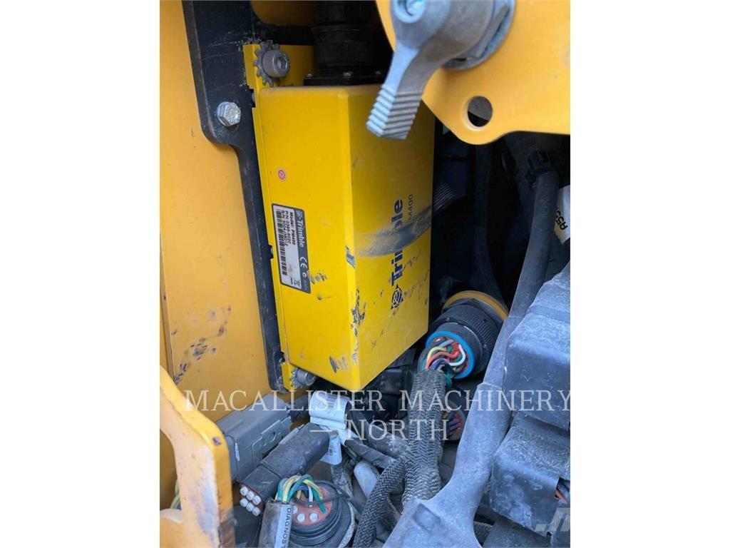 John Deere 650K Buldožeri guseničari