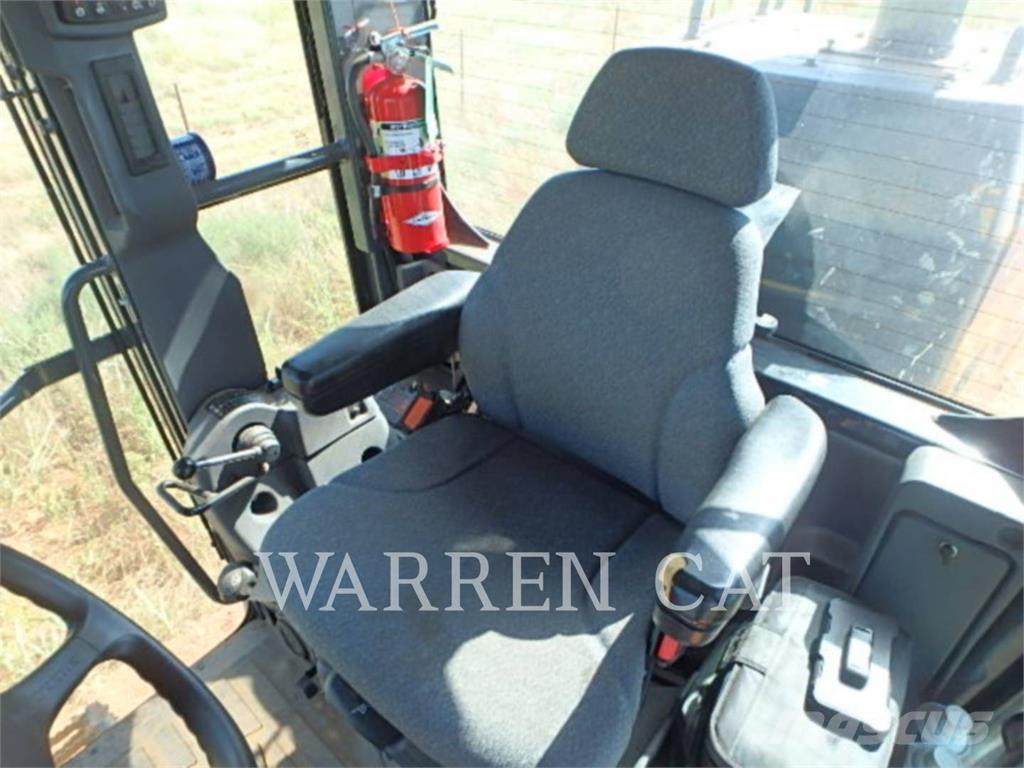 John Deere 670 Grejderi