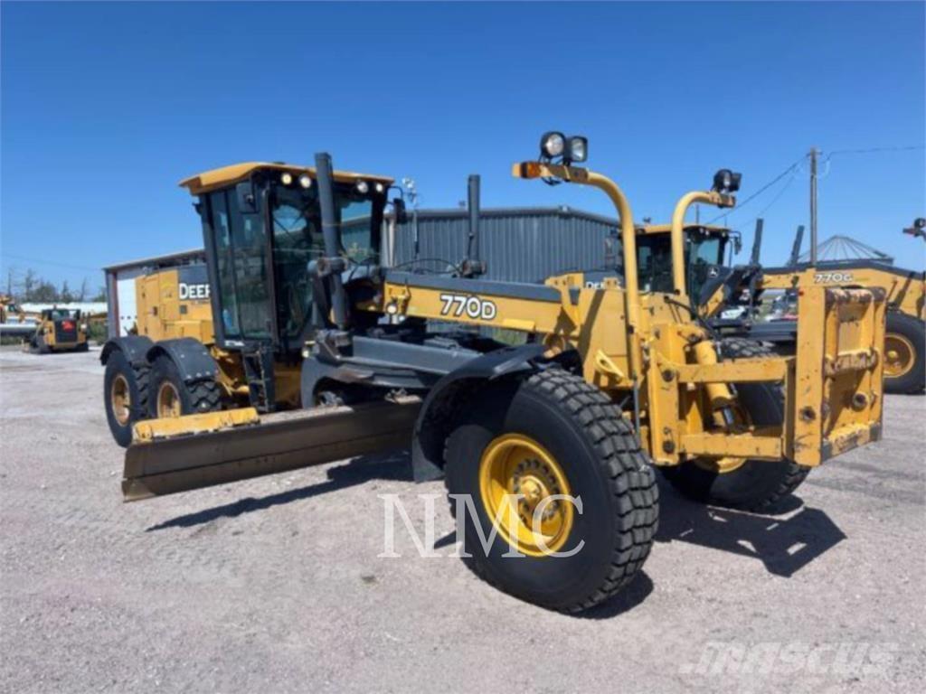 John Deere 770D_JD Grejderi