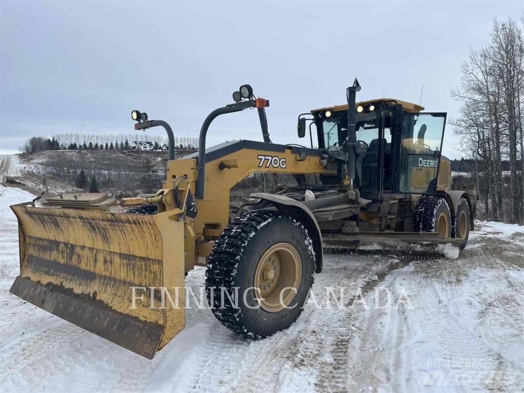 John Deere 770G Grejderi
