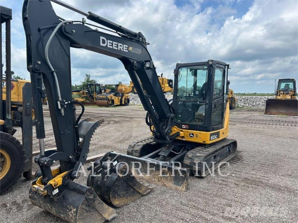 John Deere & CO. 60G Bageri guseničari