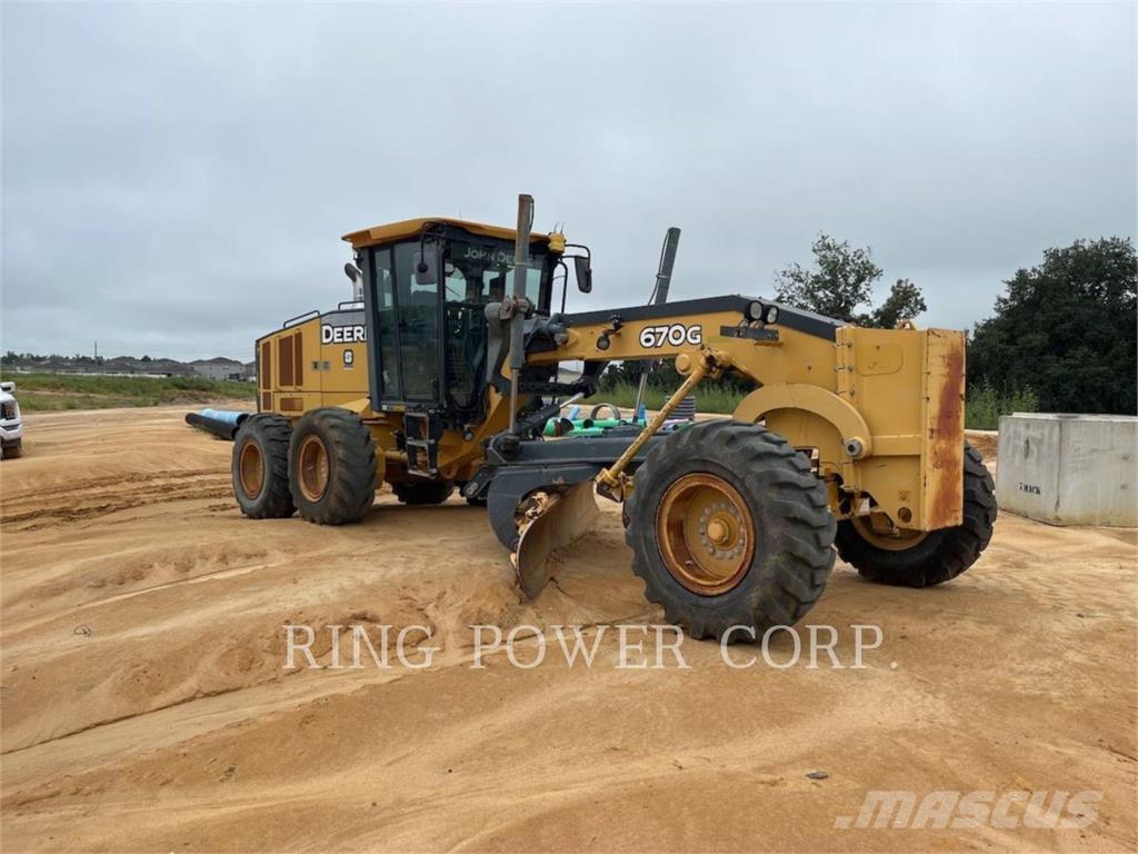 John Deere & CO. 670G Grejderi