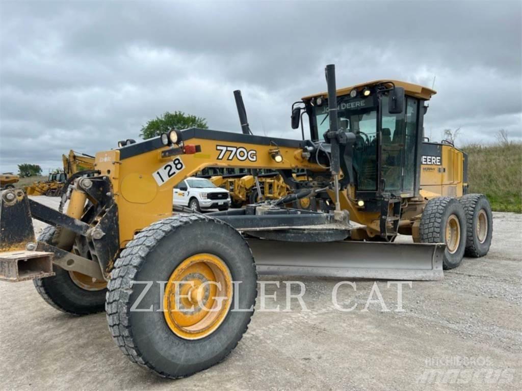 John Deere & CO. 770 G Grejderi