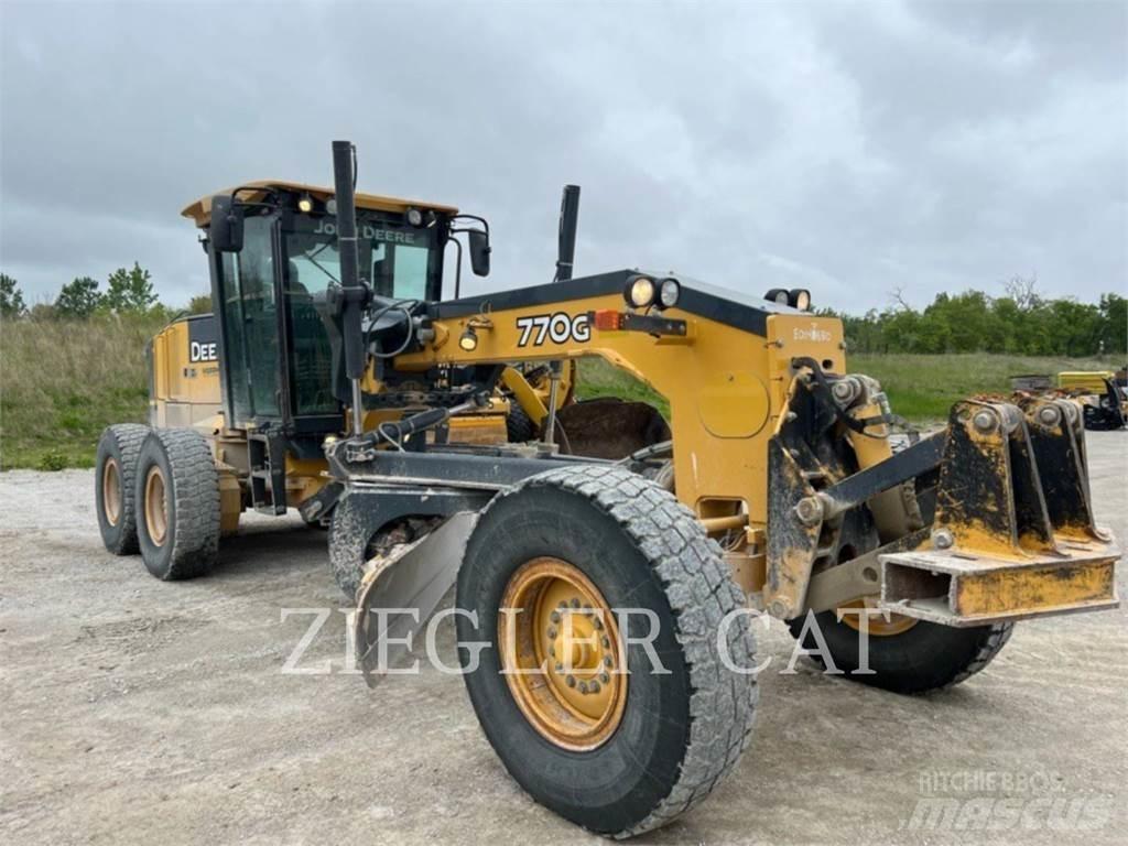 John Deere & CO. 770 G Grejderi