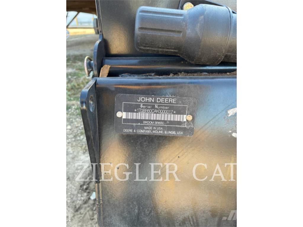 John Deere & CO. BR60C Zglobne podizne platforme