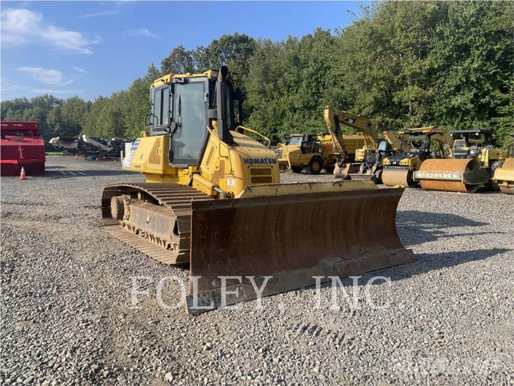 Komatsu D61PX1-23 Buldožeri guseničari