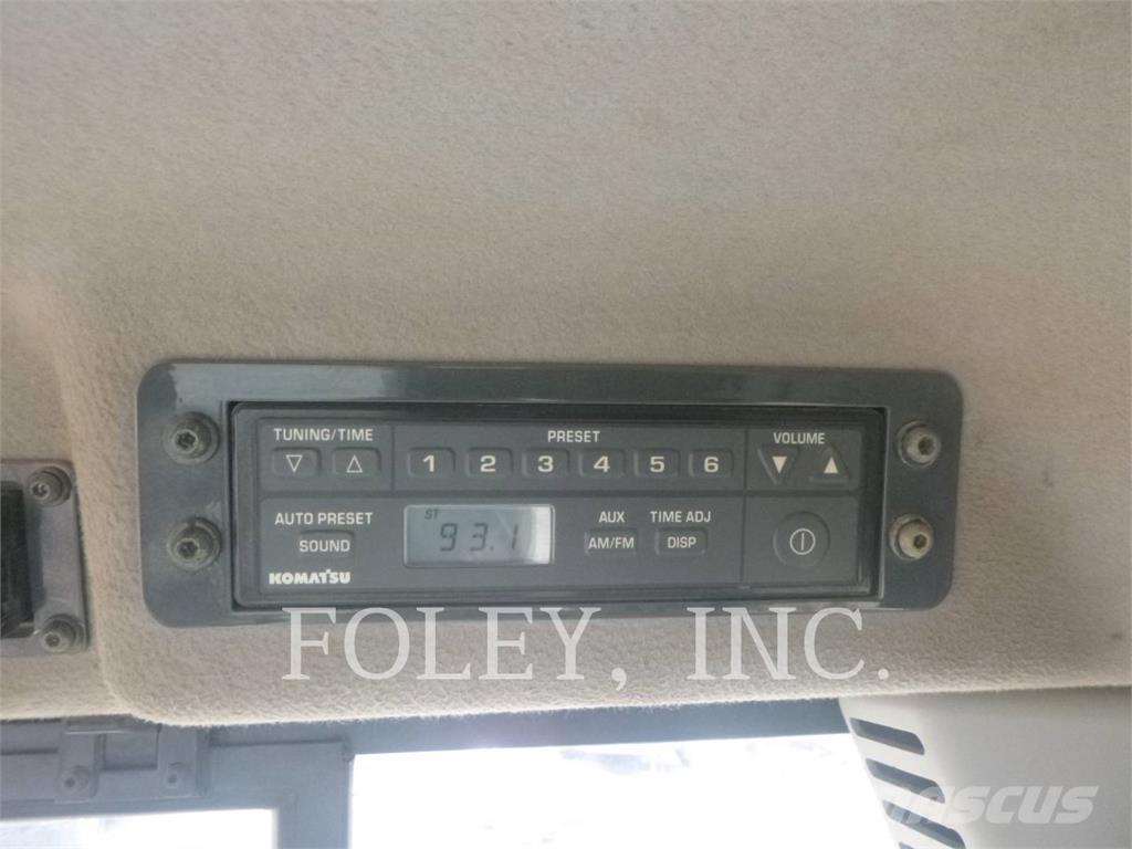 Komatsu D61PX1-23 Buldožeri guseničari