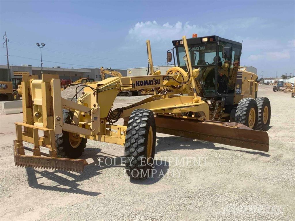 Komatsu GD655-3 Grejderi