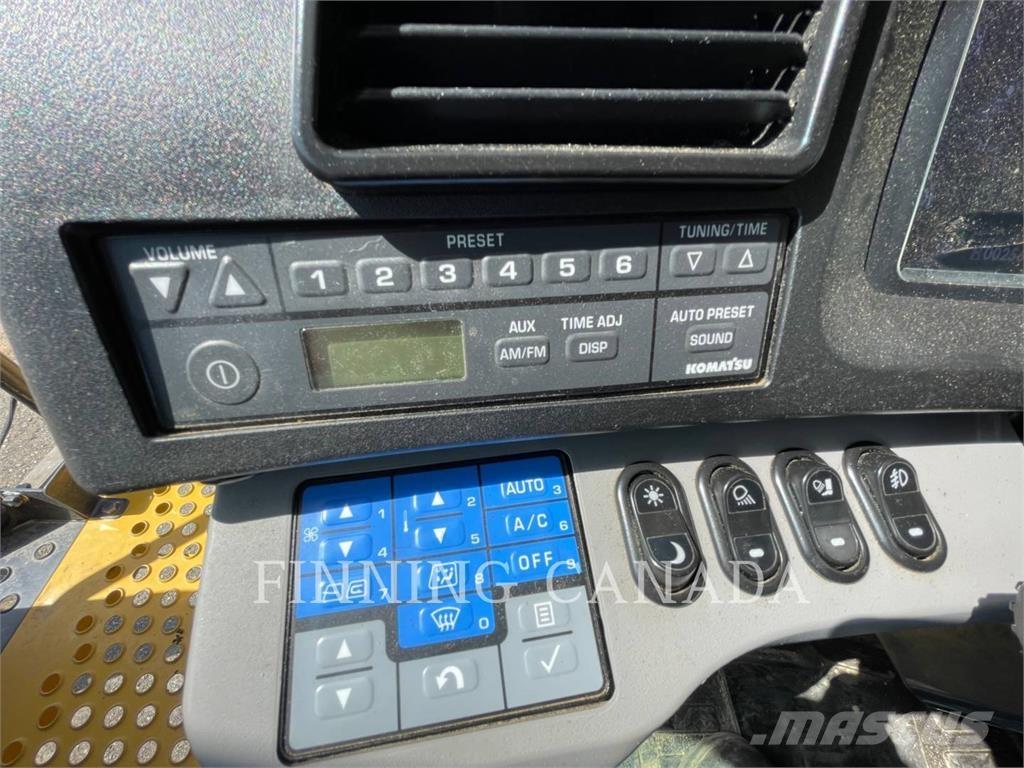 Komatsu HD605-8 Zglobni damperi