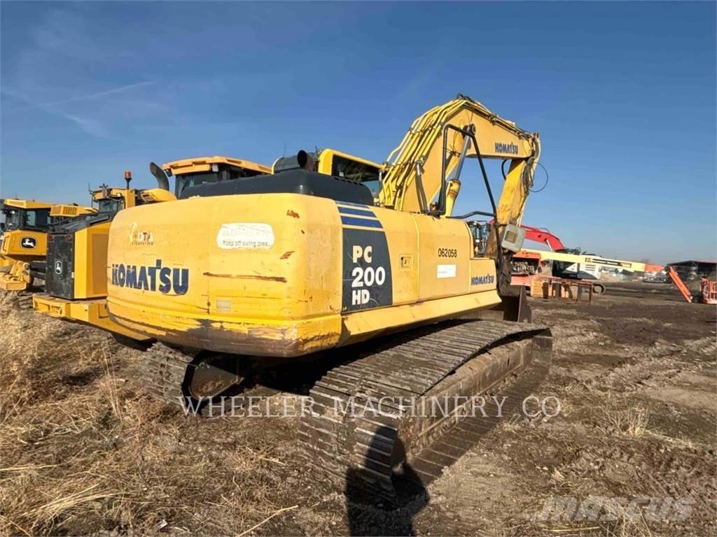 Komatsu PC200-8 Bageri guseničari