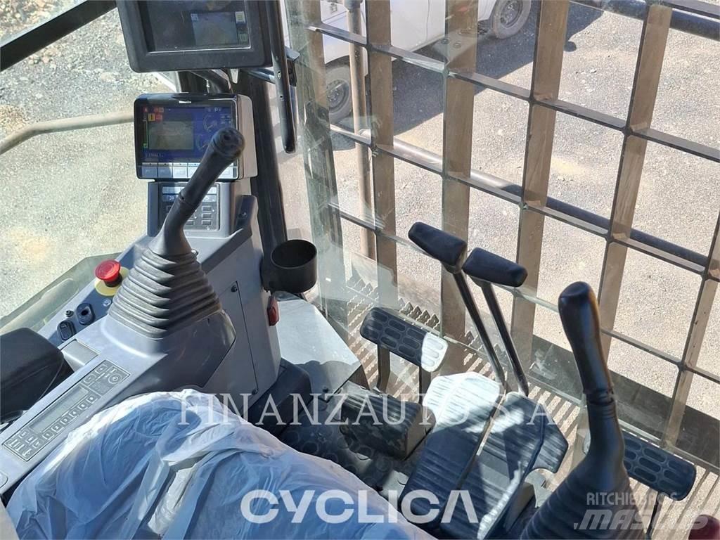 Komatsu PC2000-11 Bageri guseničari