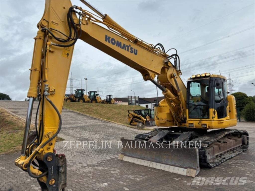 Komatsu PC228 Bageri guseničari
