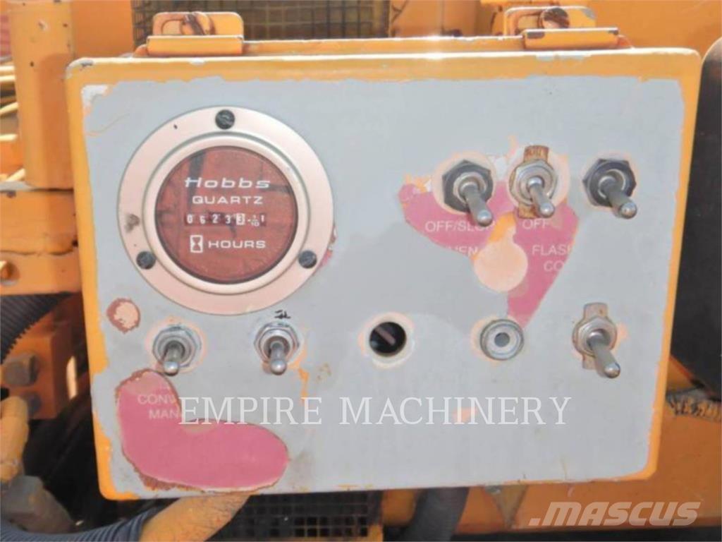 LeeBoy L8500T Asfaltni finišeri