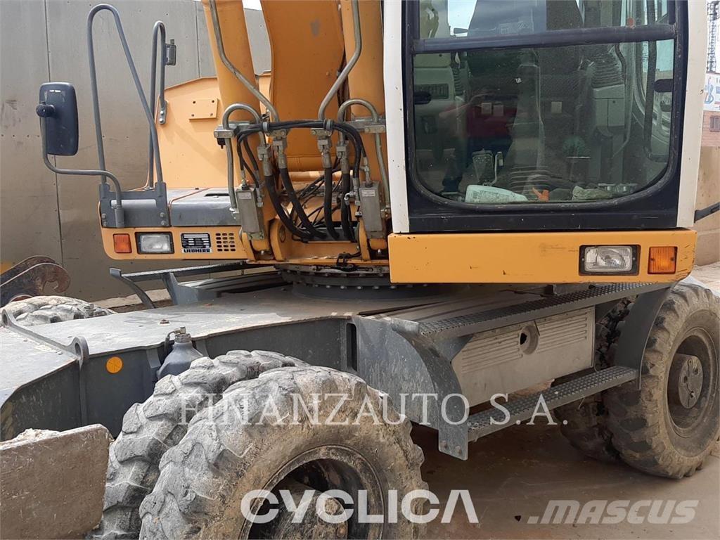 Liebherr A900 Bageri točkaši
