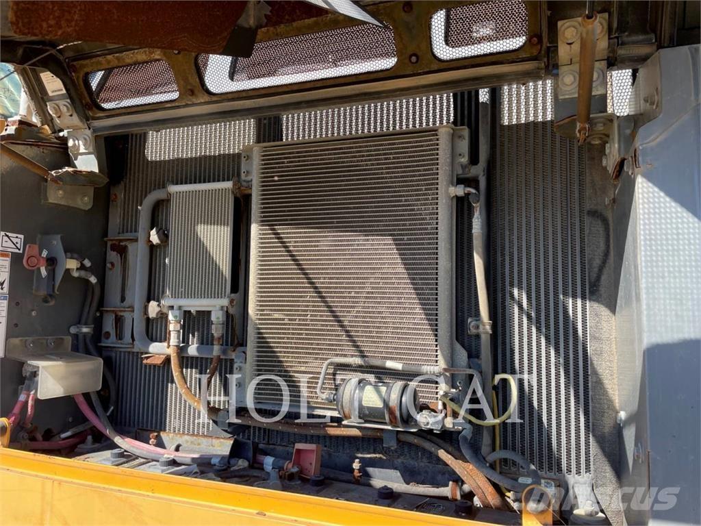 Liebherr R924LC Bageri guseničari