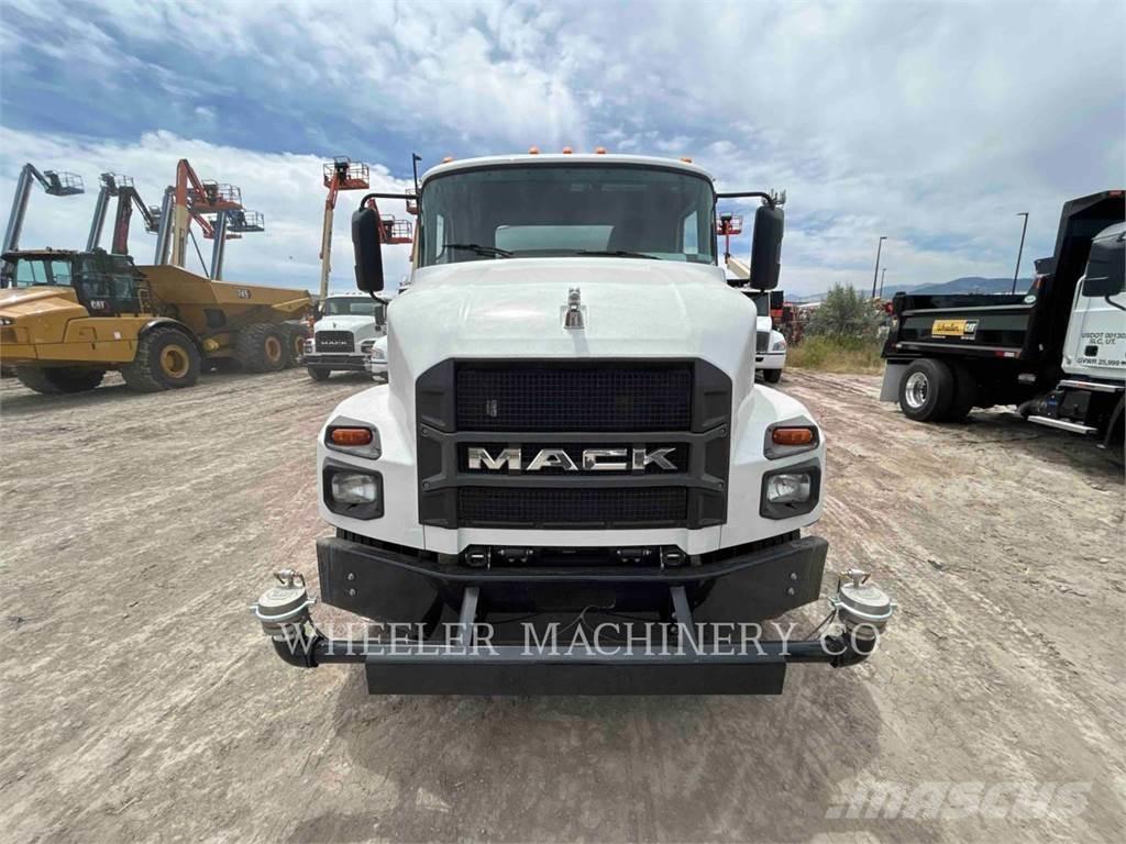 Mack WT2000 A Kamioni cisterne