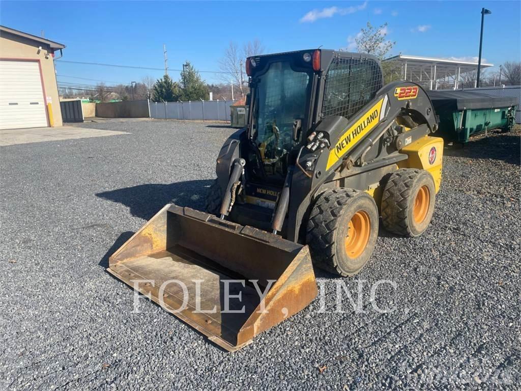 New Holland L223 Skid steer mini utovarivači