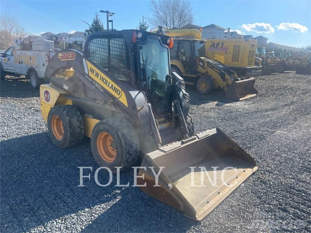New Holland L223 Skid steer mini utovarivači