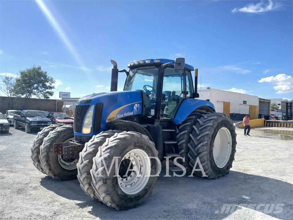 New Holland T8030 Traktori