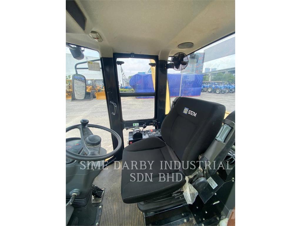 SEM MACHINERY SEM 522 Nabijači zemlje