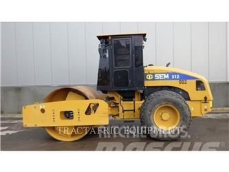 SEM MACHINERY SEM512 Nabijači zemlje