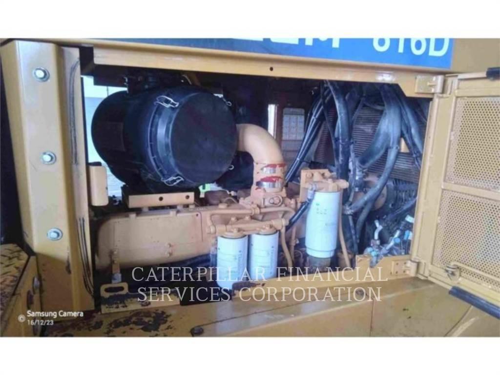 SEM MACHINERY SEM816D Buldožeri guseničari