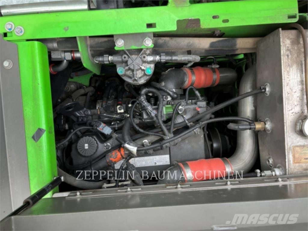 Sennebogen 821E Bageri za rušenje