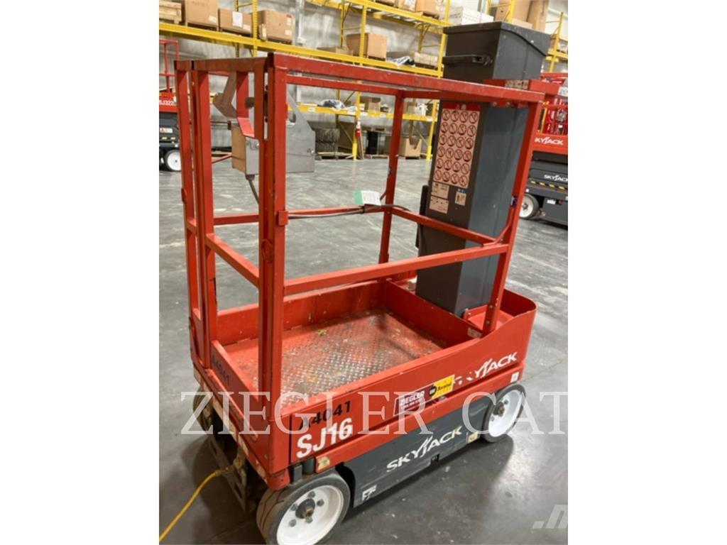 Skyjack SJ16 Makazaste platforme