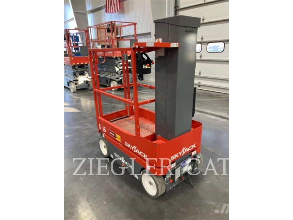 Skyjack SJ16 Makazaste platforme