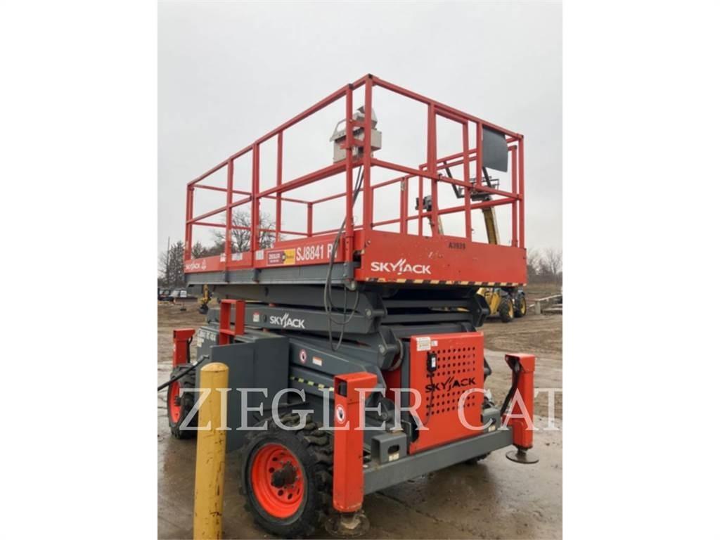 Skyjack SJ8841 Makazaste platforme
