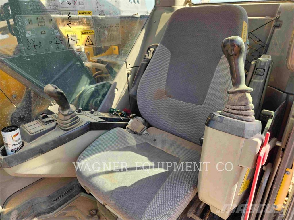 Volvo ECR235EL Bageri guseničari