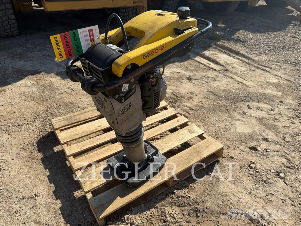 Wacker BS50-2 Nabijači zemlje