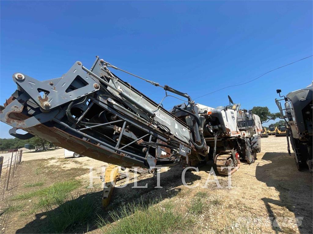 Wirtgen W220 Freze za asfalt