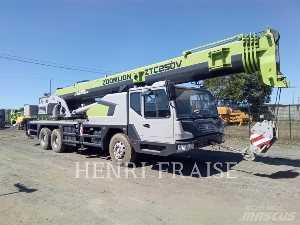 Zoomlion ZTC250V31 Polovne dizalice za sve terene