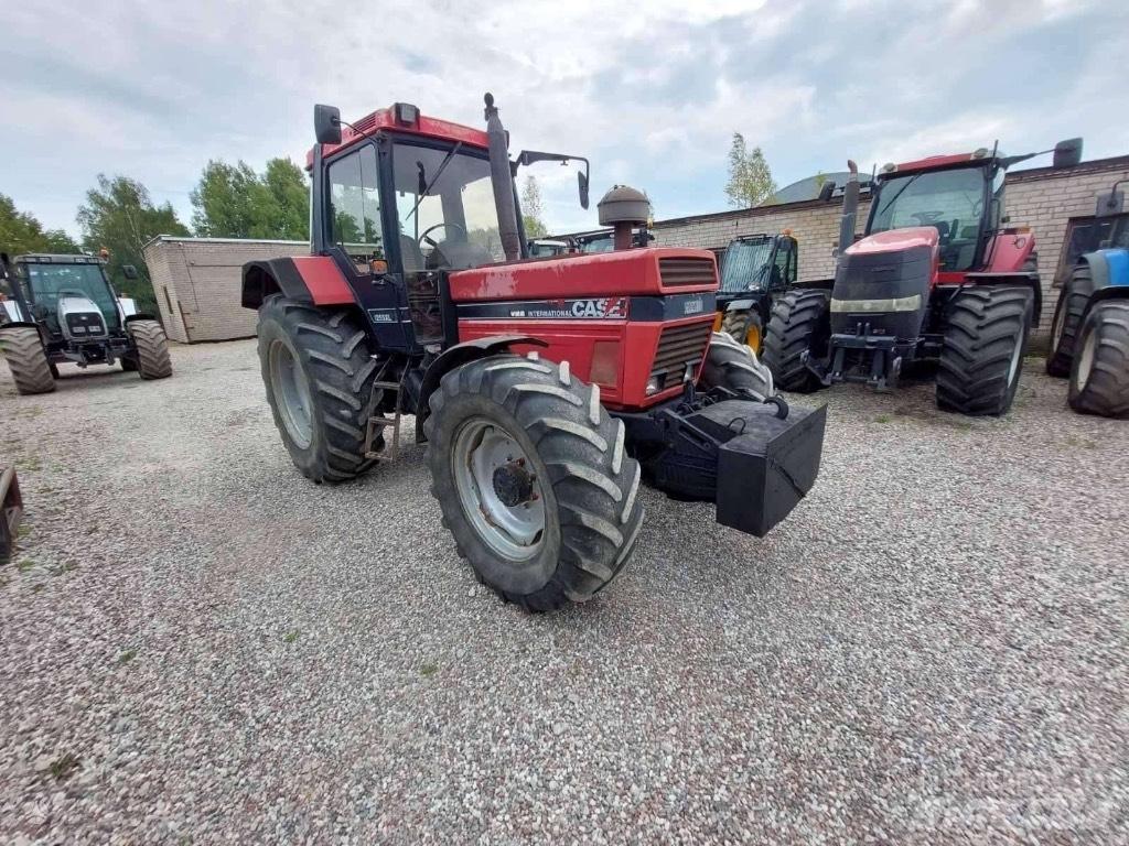 Case IH 1255 XL Traktori