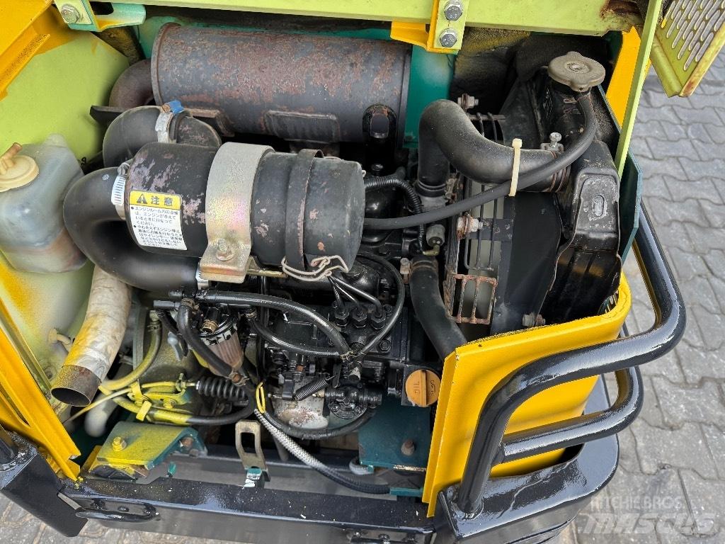 Yanmar B12 Mini bageri < 7t