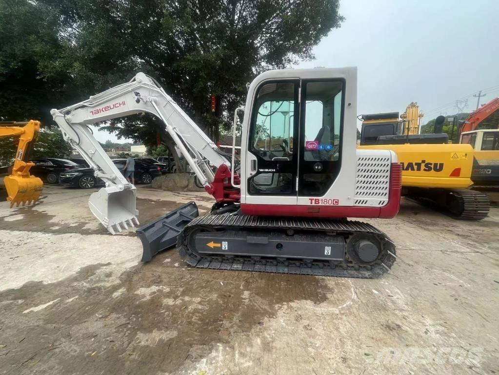 Takeuchi TB180C Bageri guseničari