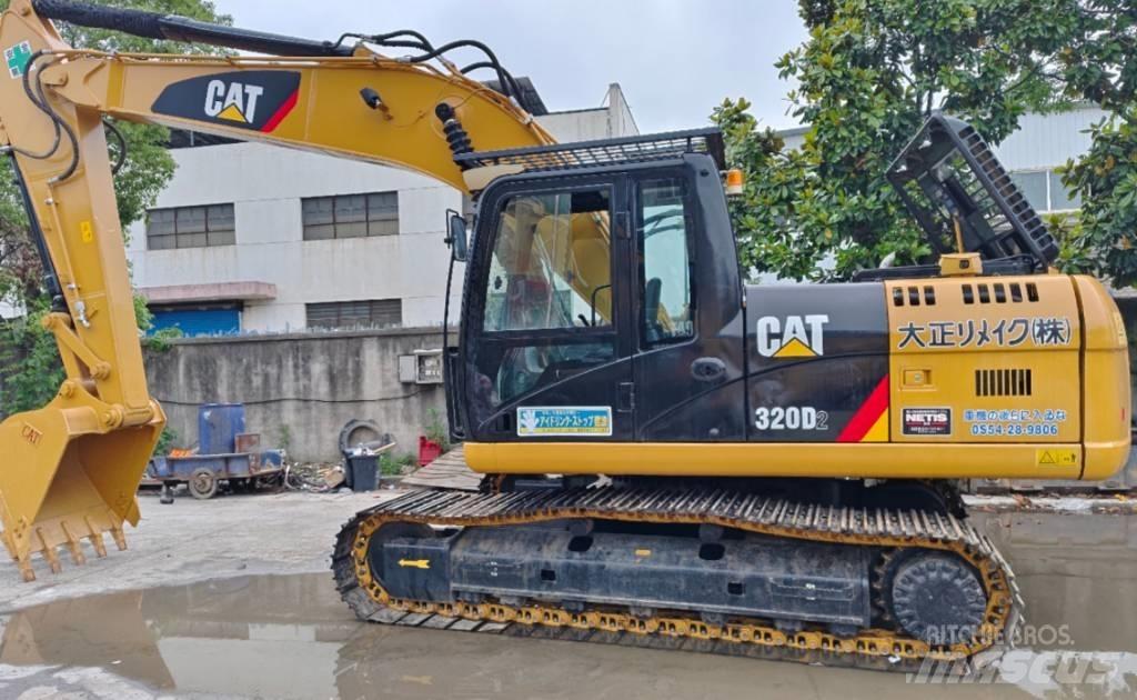 CAT 320 D2 Bageri guseničari