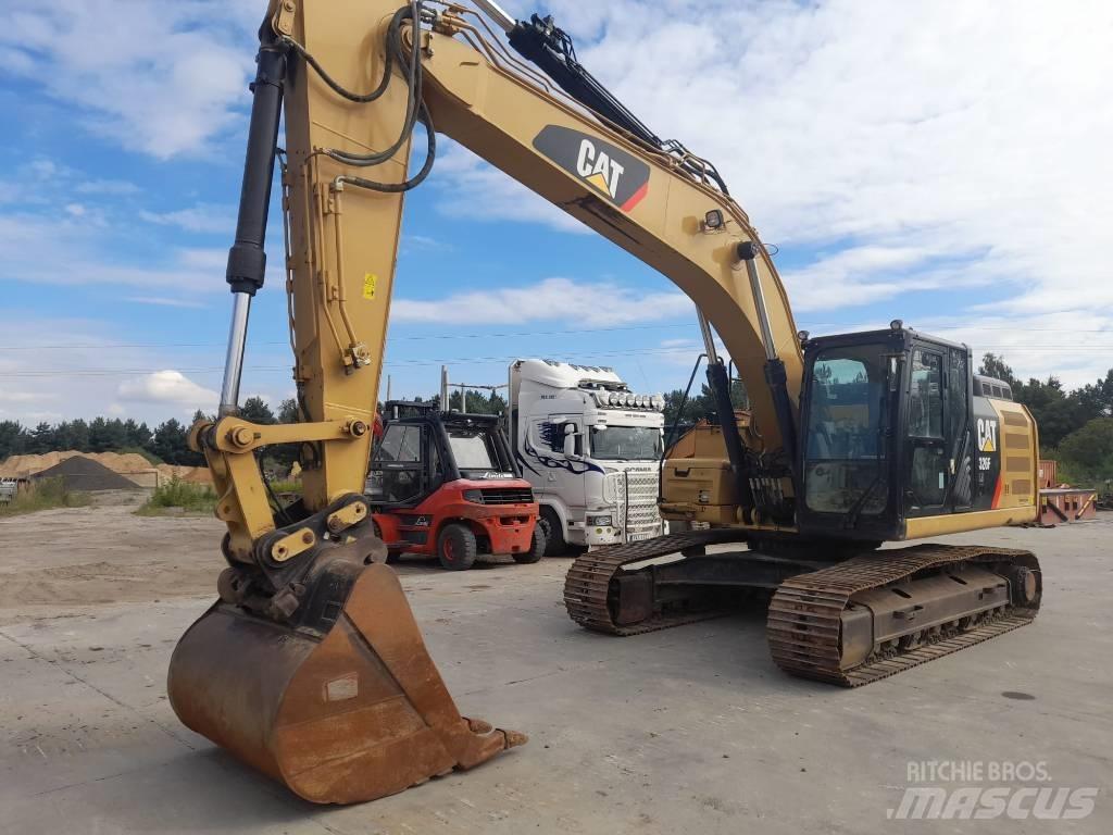 CAT 326 F Bageri guseničari