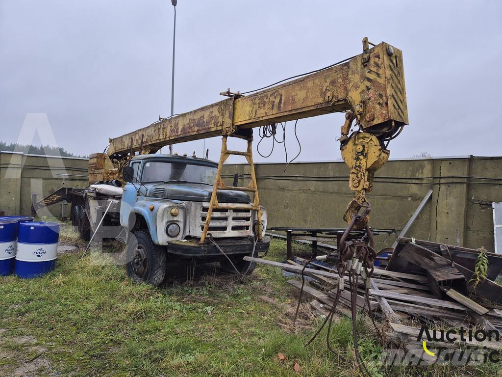 ZIL  Kamioni sa kranom