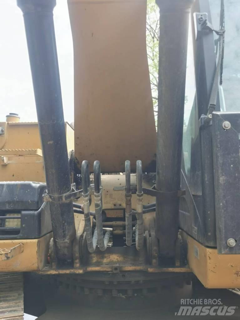 CAT 320 D L Bageri guseničari