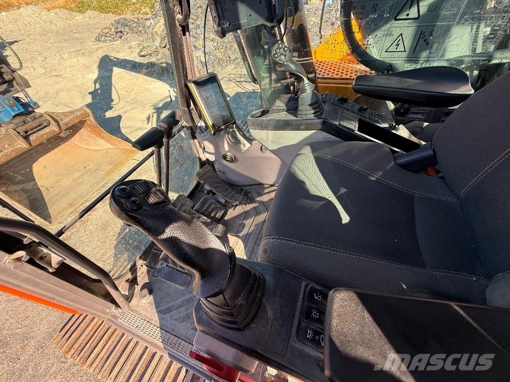 Volvo EC220EL Bageri guseničari