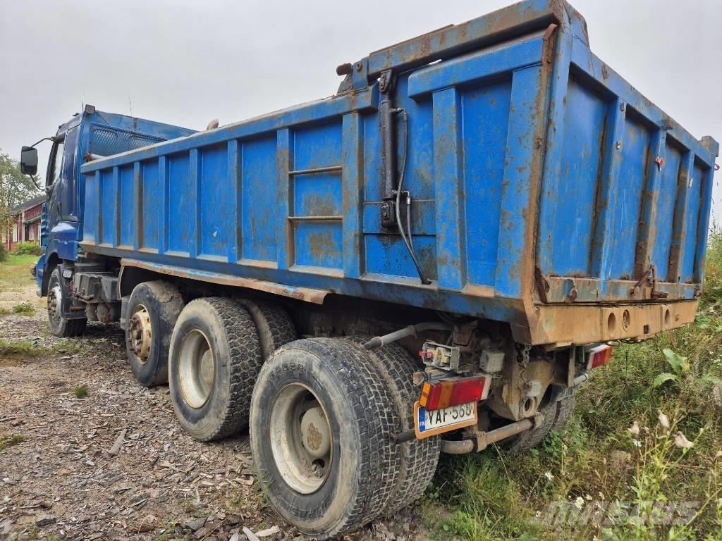 Sisu E14 Kiperi kamioni
