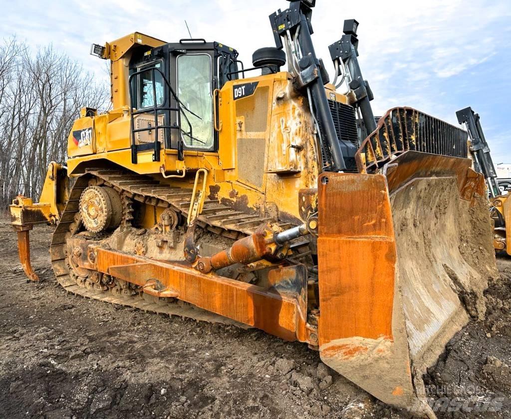 CAT D 9 T Buldožeri guseničari